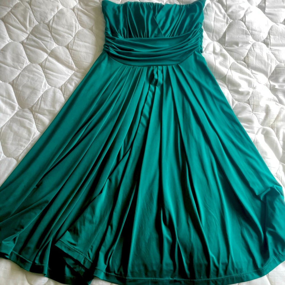 Strapless cocktail dress medium RW and co.